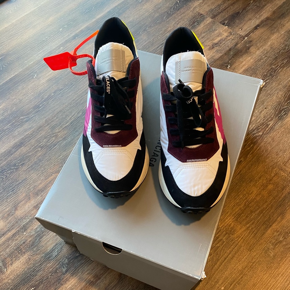 Off White Sneaker